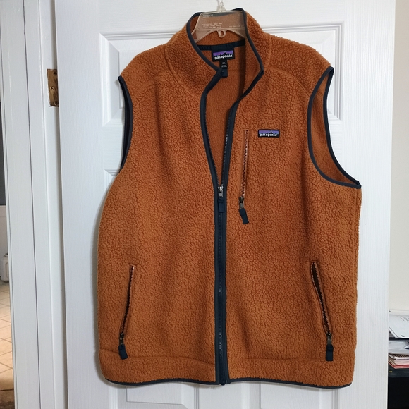 Patagonia Other - Patagonia Men's Rust Fleece Vest